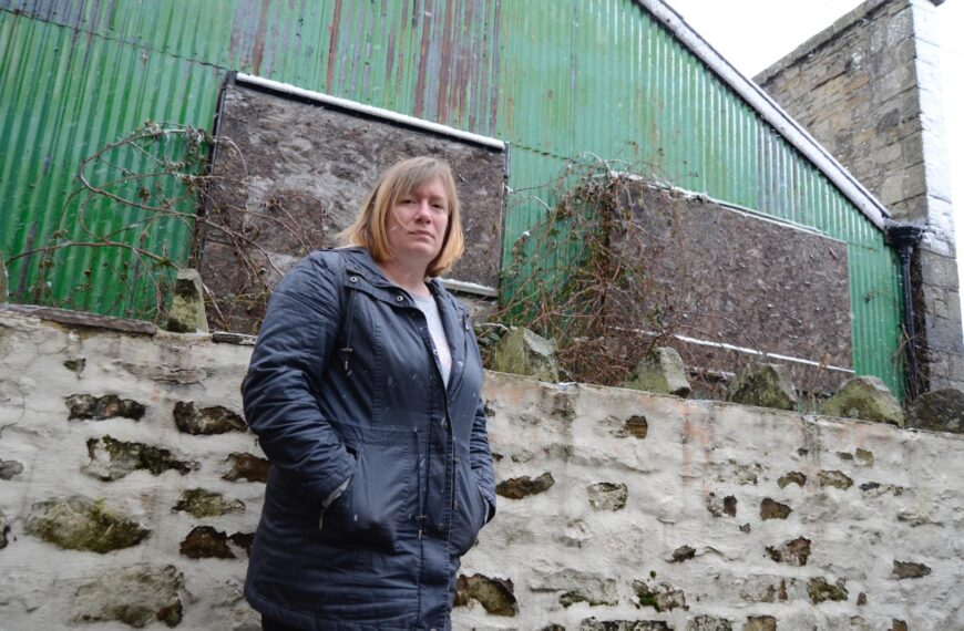 Couple fume over lack of progress…