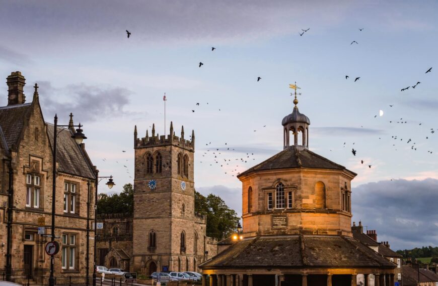Barnard Castle’s neglected Market Cross waiting for repair check