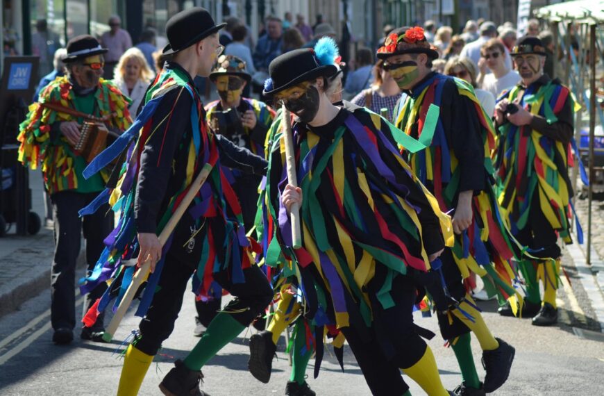 Morris dancers will mark 30th anniversary