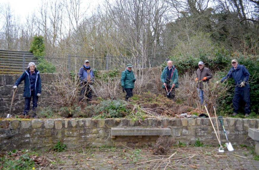 Barney beauty spot gets a spring clean thanks to volunteer workers