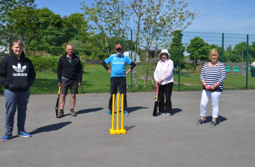 U3A bowled over by walking cricket