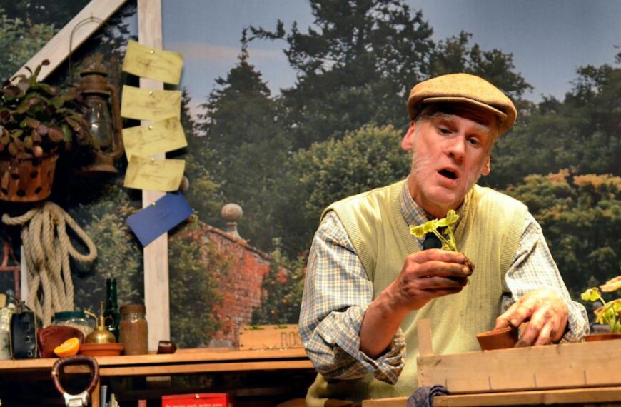 One-man play promises tips for the garden… and a touching love story