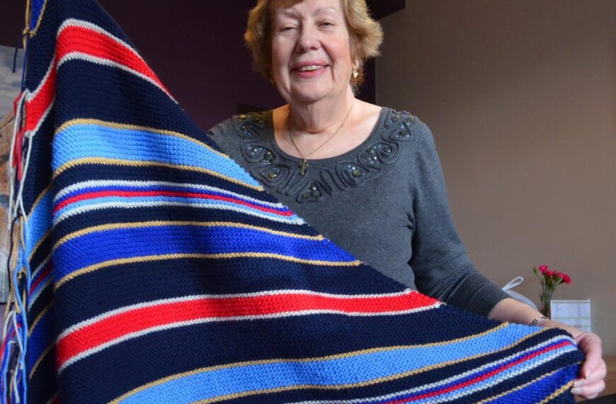 Volunteers needed to help knit blankets for the vulnerable