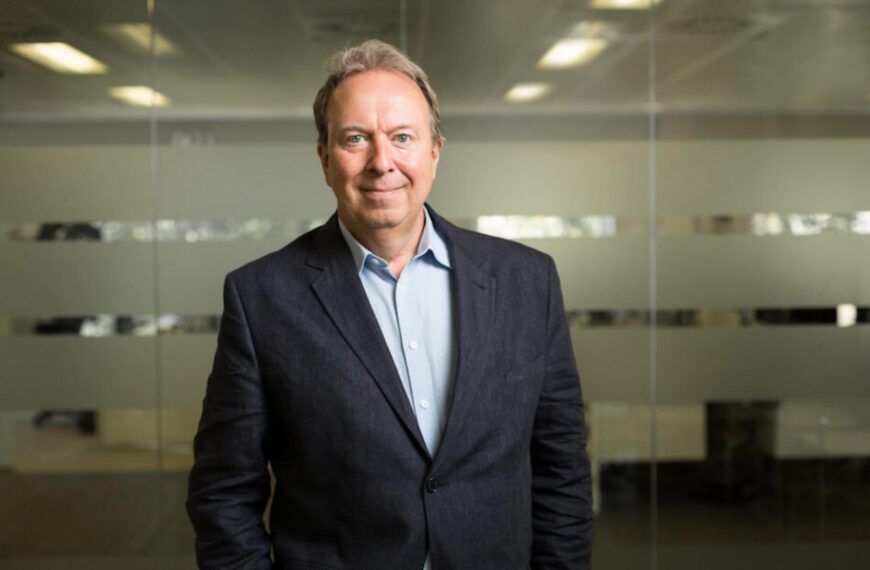 Evening of political discourse with award-winning broadcaster