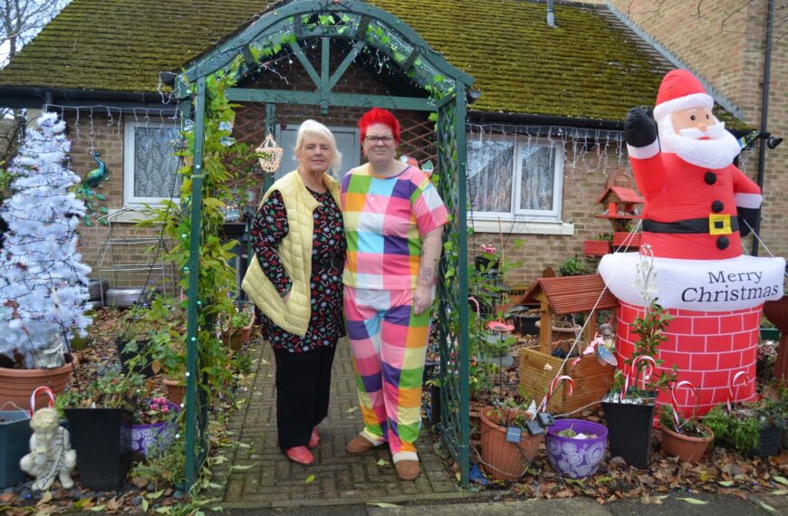 Mum and daughter triumph in Startforth lights competition