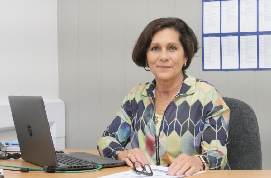 Lindy honoured after giving up time with family to care for Barney&hellip;