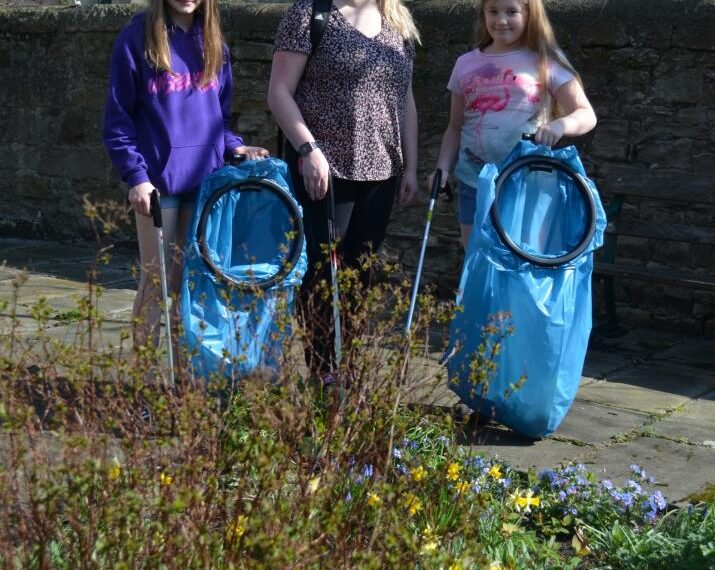 Volunteers out in force for Barney spring clean