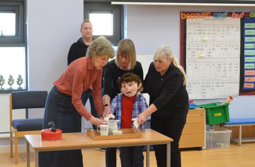 Oscar’s a winner as dementia play takes centre stage