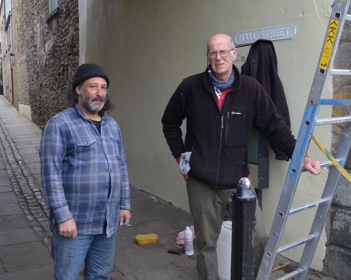 Makeover for untidy town centre alleyway