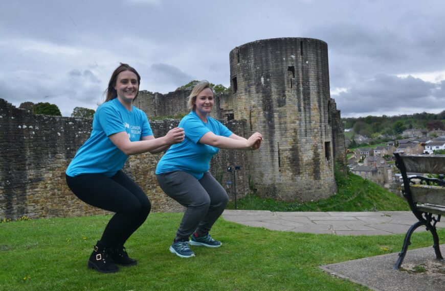 Sisters act to raise cash for Cancer Research UK
