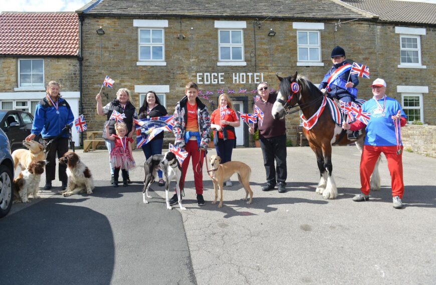 Supporters prepare to line up for Woodland triangle challenge