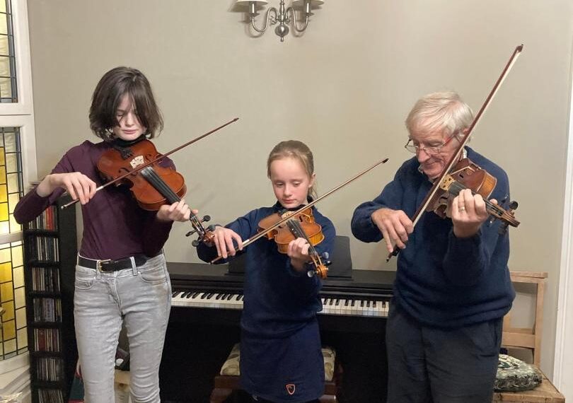 Musician Martin mentors young players