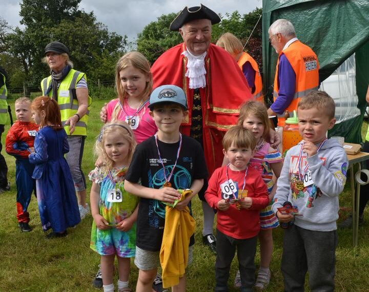 Charity coffers get a healthy £3,000 boost