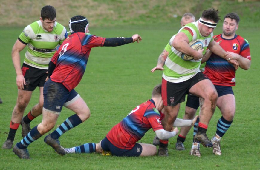 Castle pipped in close game