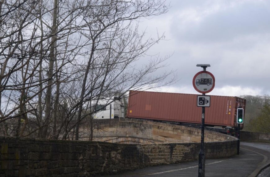 Drop in number of HGVs crossing County Bridge