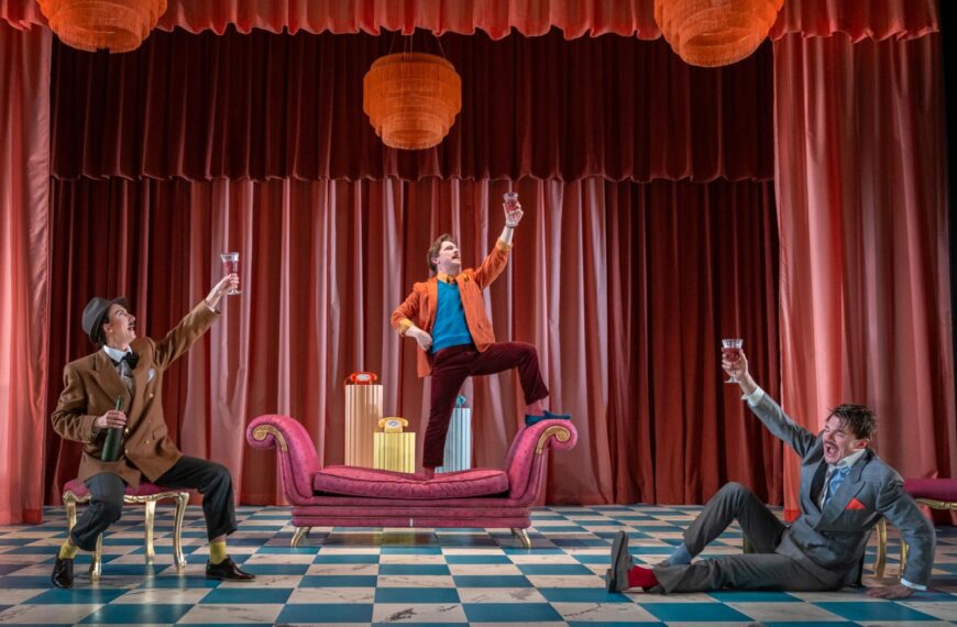 Review of The School For Scandal at Darlington Hippodrome