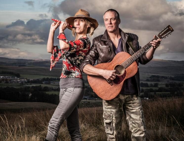 Dark Sky Voices duo on tour