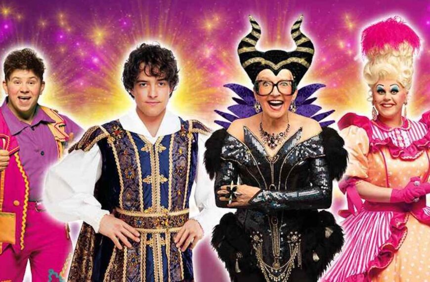 Stage is set for feast of panto fun… oh yes it is!