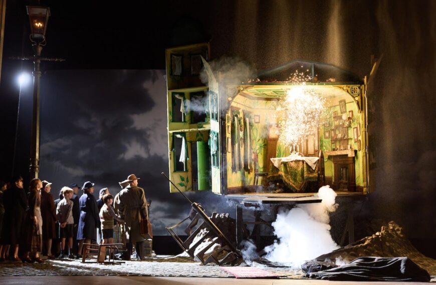 Review of An Inspector Calls – Darlington Hippodrome