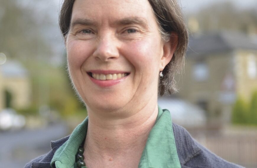 Business money adviser Kim in line for award