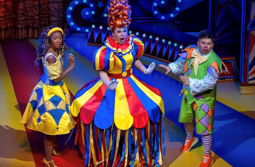 Classic panto delivered in style at Darlington Hippodrome